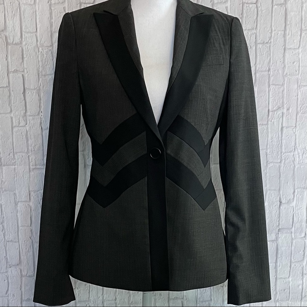 BCBGMAXAZRIA Gray Black Pinstripe Chevron Blazer
